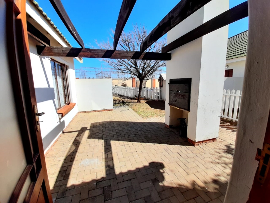 3 Bedroom Property for Sale in Hillside Free State